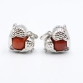 Pendentif chouette en argent avec pierre naturelle rouge et gravure de plumes - Jaspe Rouge