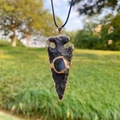 Pendentif en forme de pointe de flèche en pierre noire avec bordure dorée et cristal - Style Pointe de Flèche Noir Vintage (Style D)
