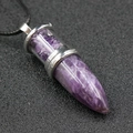 Amethyst Kristall-Anhänger in Projektilform mit violetten Steinen und Silberfassung - Amethyst