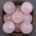 Sfere di cristallo di quarzo rosa naturale con finitura liscia e venature interne - Quarzo rosa