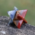 Stella Merkaba in pietre naturali dei chakra, artigianato per la guarigione energetica - Stella Merkaba Spliced (JC1405) / Colorato