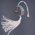 Ciondolo chakra luna bohémien con pietre naturali e nappa in cotone bianco - Occhio di tigre