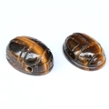 Coppia di perline coccinella in occhio di tigre scolpite con fori per gioielli fai-da-te - Occhio di tigre