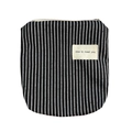 Mini canvas make-uptas met zwart-witte verticale strepen en nice to meet you label opzij - Zwart-witte dunne strepen