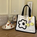 Sac à déjeuner en toile écologique avec motif de fleur et charmant pendentif peluche - Blanc Cassé avec Charme Cerise Jaune