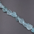 Natürliche hellblaue Fluorit-Rohsteinperlen in unregelmäßiger Form für DIY-Schmuck - Vertikal Gebohrter Rohstein / Blauer Kristall (Synthetisch)