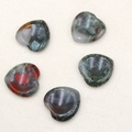 Piedras de sangre naturales pulidas de 30mm en forma de corazón con manchas rojas - Piedra de Sangre Africana