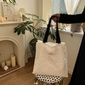 White quilted tote bag with black handles and large capacity minimalist grid design - Sonder Pure White Checkered Double-Layer Single Shoulder