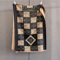 Dettaglio della sciarpa jacquard a scacchi con motivi a nuvola e bordi a frange - 185*65cm / Nero Marrone (GSJ-668-Nero Marrone)