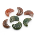 Lunes croissantes en agate naturelle de 20mm polies aux couleurs et textures variées - Agate mousse