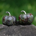 30mm Natur-Drachenblut-Jaspis Kürbis Dekoration mit silbernem Metallstiel - Drachenblutstein