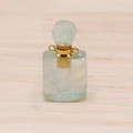 Colgante mini frasco de perfume de piedra natural verde claro con metal dorado - Fluorita