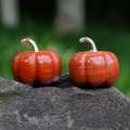 30mm natural red jasper crystal pumpkin carvings with decorative silver metal stems - Red Jasper