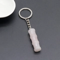 Schlüsselanhänger aus rosa Rosenquarz in Bambusform mit Metallring für Handtaschen - Rosenquarz 1 Stück