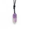 Pendente esagonale in ametista viola su una collana minimalista in cordino nero - Ametista