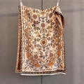 Écharpe style cachemire à motif paisley beige et orange avec des bords à franges - Beige Orange
