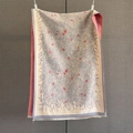 Detailed close-up of beige pashmina scarf with red floral print and blue edge fringe - 192x65cm / Regular Floral Colorblock Light Grey (GSJ-631)
