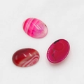 Set di tre cabochoni ovali in agata rosa e bordeaux con motivi a strisce naturali - Agata rosso rosa