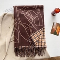 Sciarpa spessa effetto cashmere con motivo cavallo e quadri pied-de-poule con frange - Marrone Rossastro
