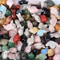 Varie figurine di lumache intagliate a mano in pietre preziose naturali colorate - Piccola Lumaca