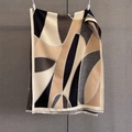 Abstracte geometrische sjaal in beige en bruin tinten met fijne franjes - Zwartbruin