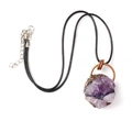 Collana con pendente in ametista naturale grezza e filo di bronzo vintage avvolto - Stile C - Pietra Irregolare