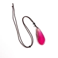 Collier avec pendentif en agate naturelle violette et cordon tressé marron - Agate rouge rose