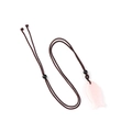 Pendentif en pierre naturelle rose en forme de poisson avec cordon tressé brun - Quartz rose