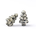 Figuritas de árbol de Navidad en jaspe dálmata con manchas negras en piedra blanca - Jaspe dálmata