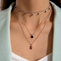 Collar plateado de tres capas con colgantes negros de gota y formas geométricas - Plata con gema negra (23931-silver black)