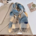 Écharpe d'automne épaisse à carreaux bleu et jaune beige avec franges et étiquette textile - Bleu clair