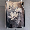 Detail des Vintage-Schals mit Blumen und Schmetterlingen mit Webstruktur und Fransen - 190*65cm / Schwarz & Braun (GSJ-518-Black Brown)