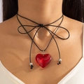 Choker multicouche en cordon de velours noir avec grand pendentif cœur rouge transparent - Cœur Rouge avec Nœud en Cordon Fin Noir (27787-1-red) / Rouge (27787-1-red)