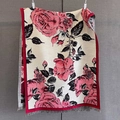 Detail of rose floral jacquard pashmina with fringed edges and soft cashmere-like texture - Red Edge Rose Style (GSJ-532-红色边)