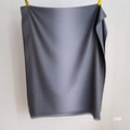 Detail of gray and light blue gradient cashmere-like scarf with delicate fringed edges - 80*200cm / Grey Gradient