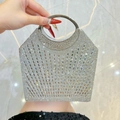 Elegante silberne Strass-Abendhandtasche mit metallischem Rundgriff für Gala-Partys - Silber