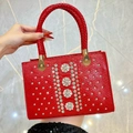 Borsa a mano rossa di lusso con trama a serpente e cristalli di strass - Rosso