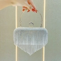 Pochette da sera argento con frange di strass, manico rotondo e chiusura a diamante - Stile Rettangolare con Frange / Argento