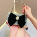 Bolso de fiesta plateado con pedrería, gran lazo de terciopelo negro y asa de anillo - Negro