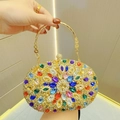 Luxuriöse ovale Abendtasche mit bunten Edelsteinen und goldenem Strass-Finish - Gold Basis Bunter Zirkon