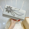 Elegante pochette da sera in perle con design floreale in strass scintillanti - Argento