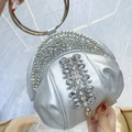 Silberne Abendtasche mit Strasssteinen und goldenem Ringgriff für Brautjungfern - Silber