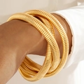 Dreilagige goldene Schlangen-Textur-Armbänder im stapelbaren elastischen Modestil - Gold (28524-gold)