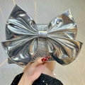 Bolso de noche plateado para mujer con lazo grande y textura trenzada - Plateado
