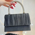 Elegante borsa da sera nera a pieghe con manico in strass scintillanti per eventi formali - Nero