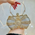 Elegante goldene Schleifen-Abendtasche mit glitzerndem Silber und edlen Strasssteinen - Silber