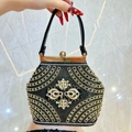 Elegante borsa da sera nera con strass scintillanti e ricami di perline oro - Nero