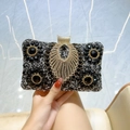 Elegante pochette da sera nera e oro con strass di lusso e raffinato motivo floreale - Nero