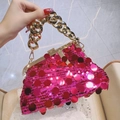 Elegante borsa rosa con paillettes, manico a catena dorata e chiusura in metallo - Rosa Rosso