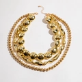 Collar de tres capas doradas con cuentas CCB, formas orgánicas y cierre ajustable - Estilo de cuentas de tres capas dorado (28366-gold)